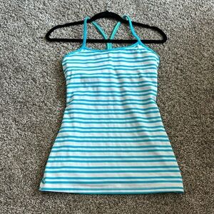 Women’s size 4 Lulu tank